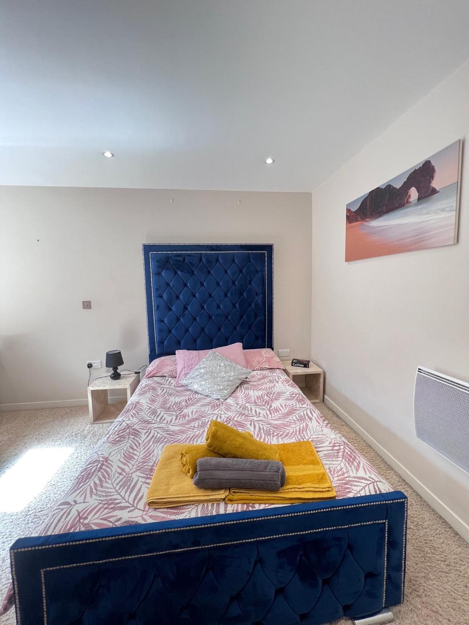 Great City Centre Getaway Apartment 2 Bed Near The Beach And Shopping Area Swansea Exterior photo